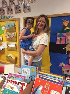 Scholastic Book Parties: Running a stall and party at a school or nursery fair