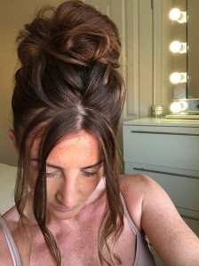 5 easy steps to a glamourous mum bun