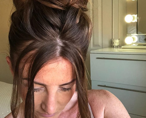 5 easy steps to a glamourous mum bun