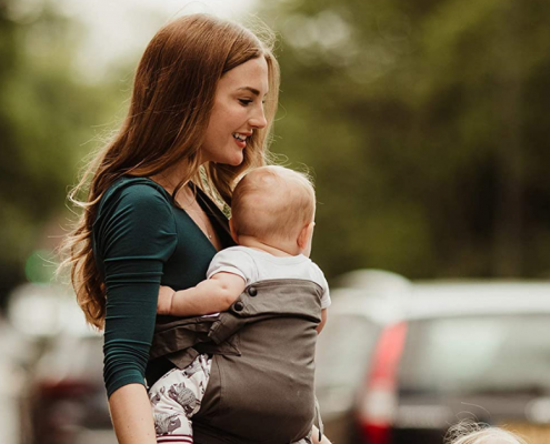 izmi baby carrier review