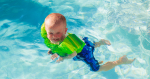 splashing - swimming child sessions