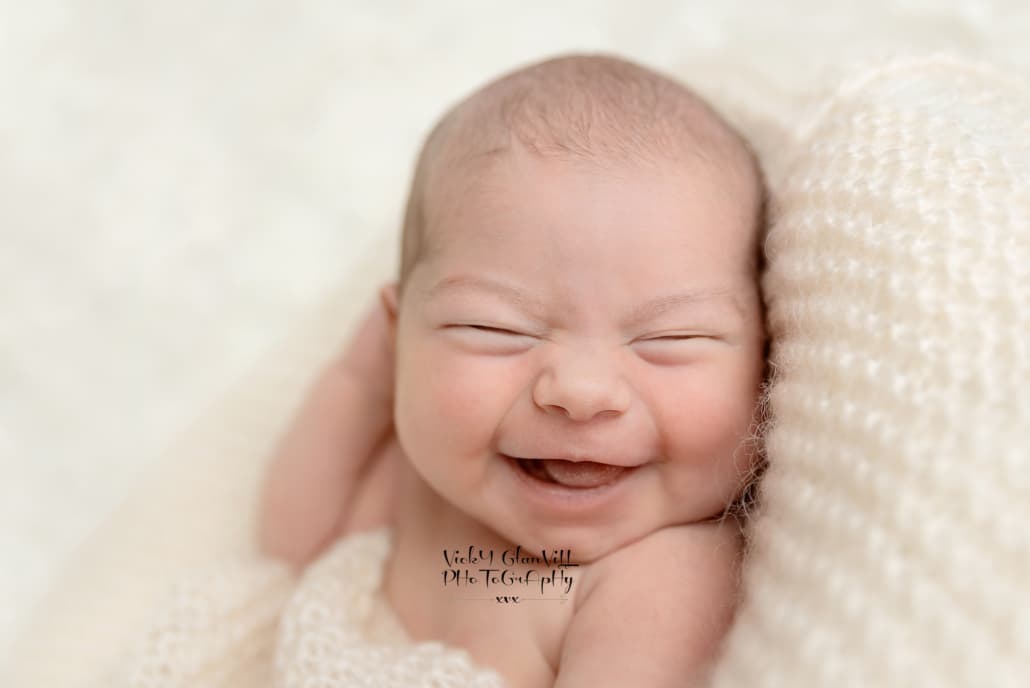 happy diy newborn photo