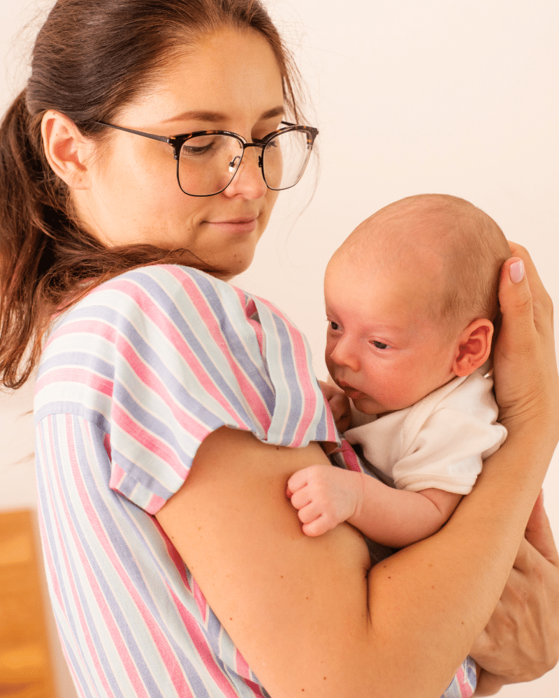 how to get overtired newborn to sleep